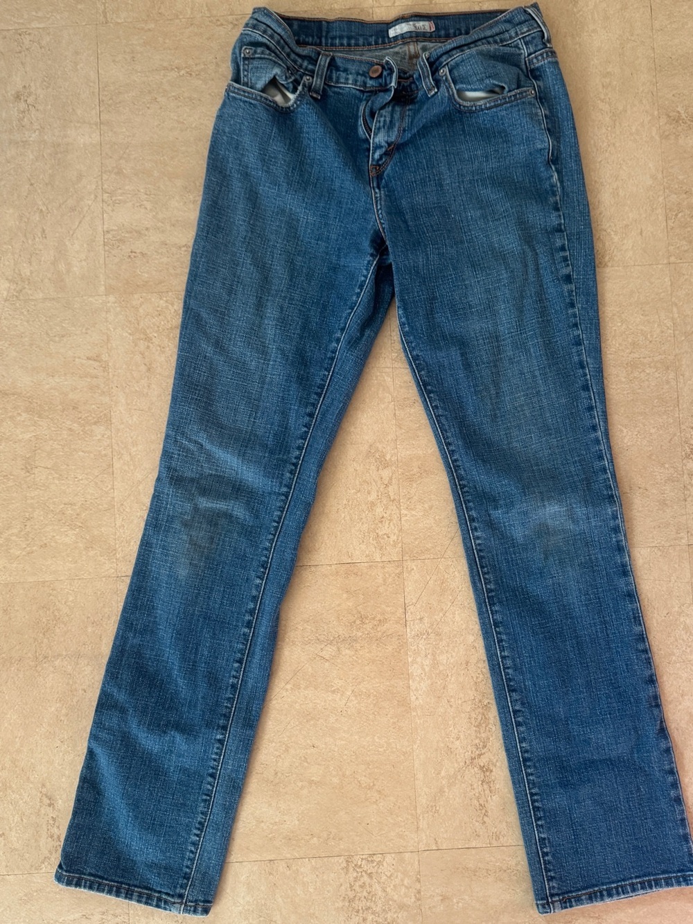 Women’s Levis 505 Size 6 Long